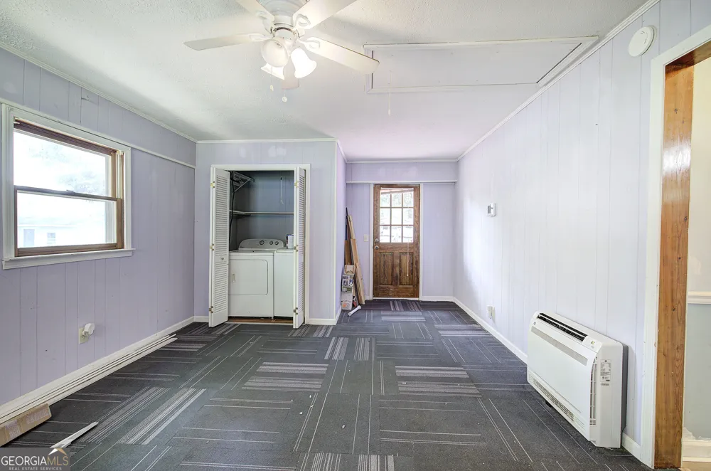 113 Burton DR Calhoun, GA 30701
