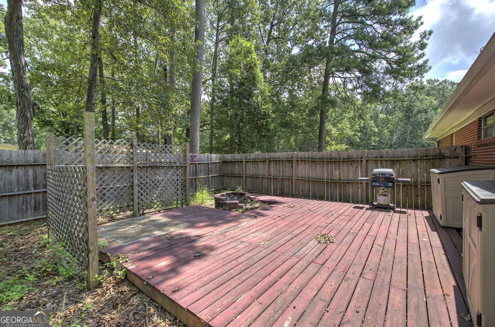 113 Burton DR Calhoun, GA 30701