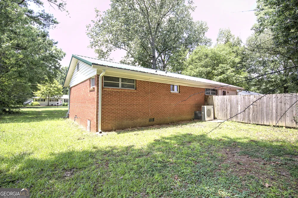 113 Burton DR Calhoun, GA 30701