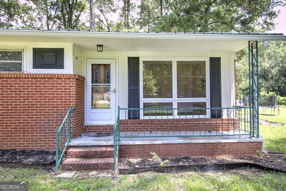 113 Burton DR Calhoun, GA 30701