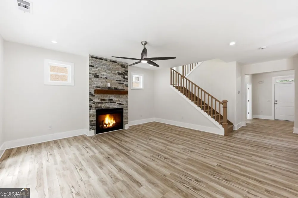 5851 Canterbury WAY Clermont, GA 30527