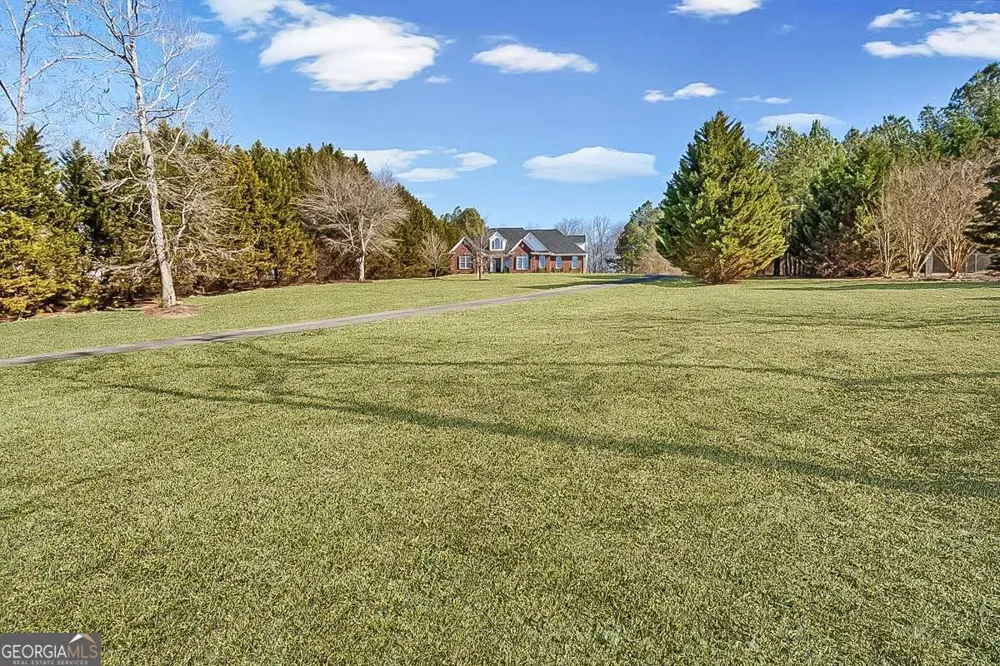 1746 Wayside RD Kingston, GA 30145