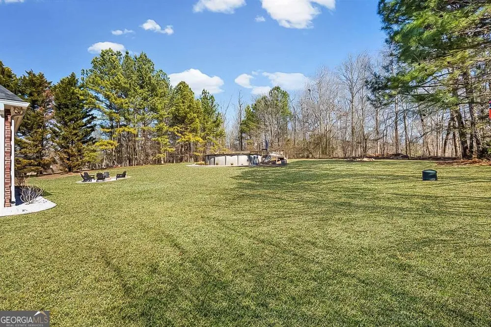 1746 Wayside RD Kingston, GA 30145