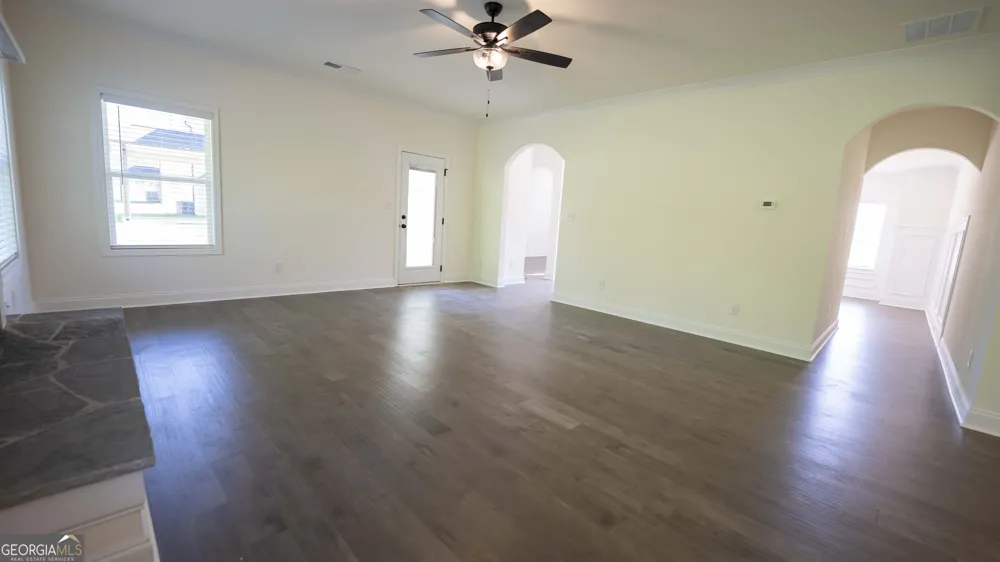 126 Bluecoat TRL Byron, GA 31008