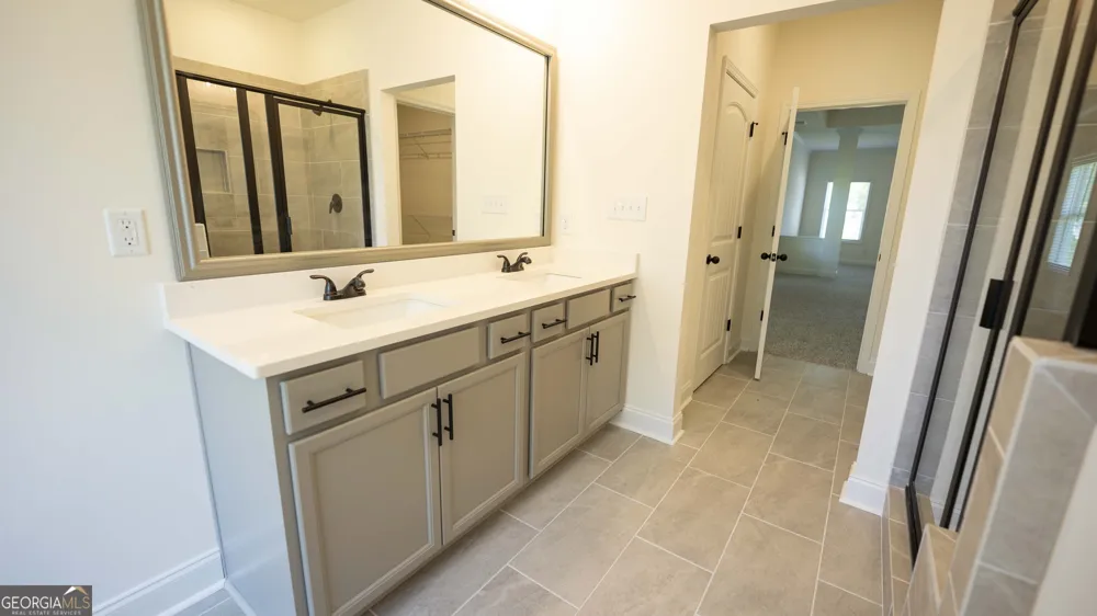 126 Bluecoat TRL Byron, GA 31008