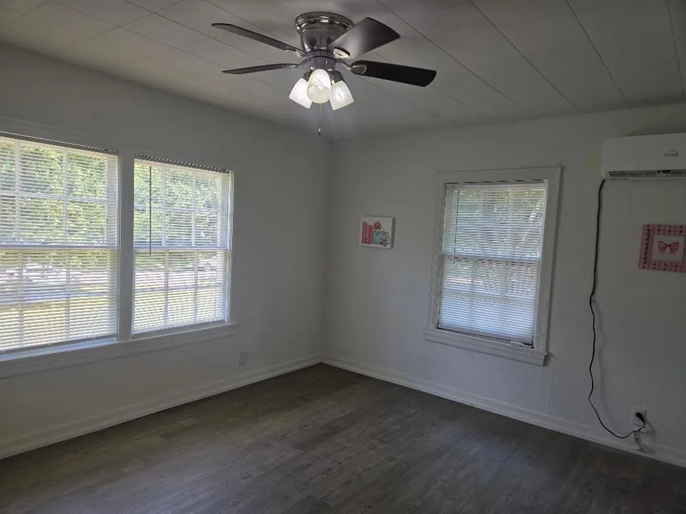 501 S 10th Street Crockett, TX 75835