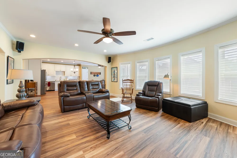 73 Palomino DR Newnan, GA 30265