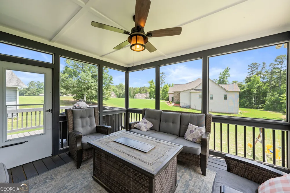 73 Palomino DR Newnan, GA 30265