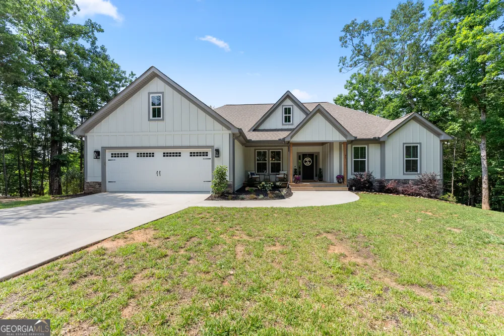 35 Chimney LN Cleveland, GA 30528