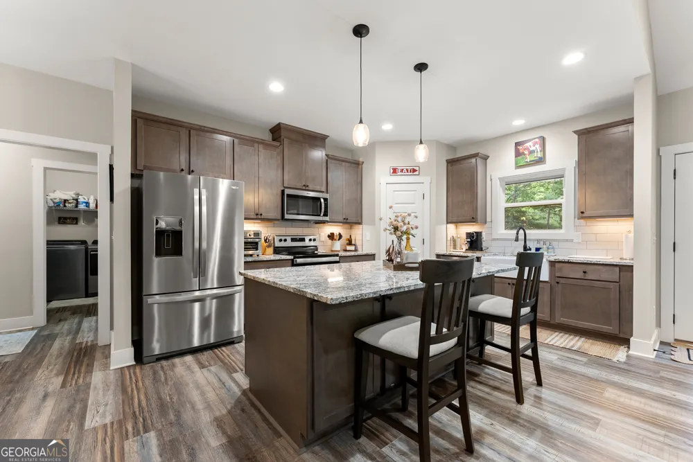 35 Chimney LN Cleveland, GA 30528