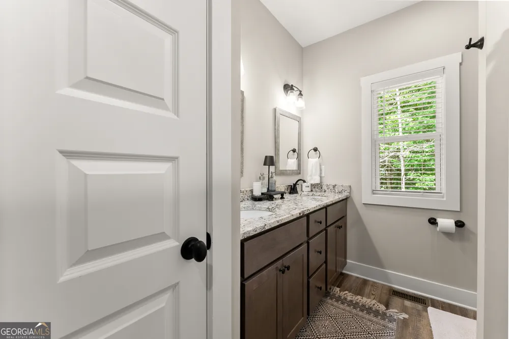 35 Chimney LN Cleveland, GA 30528