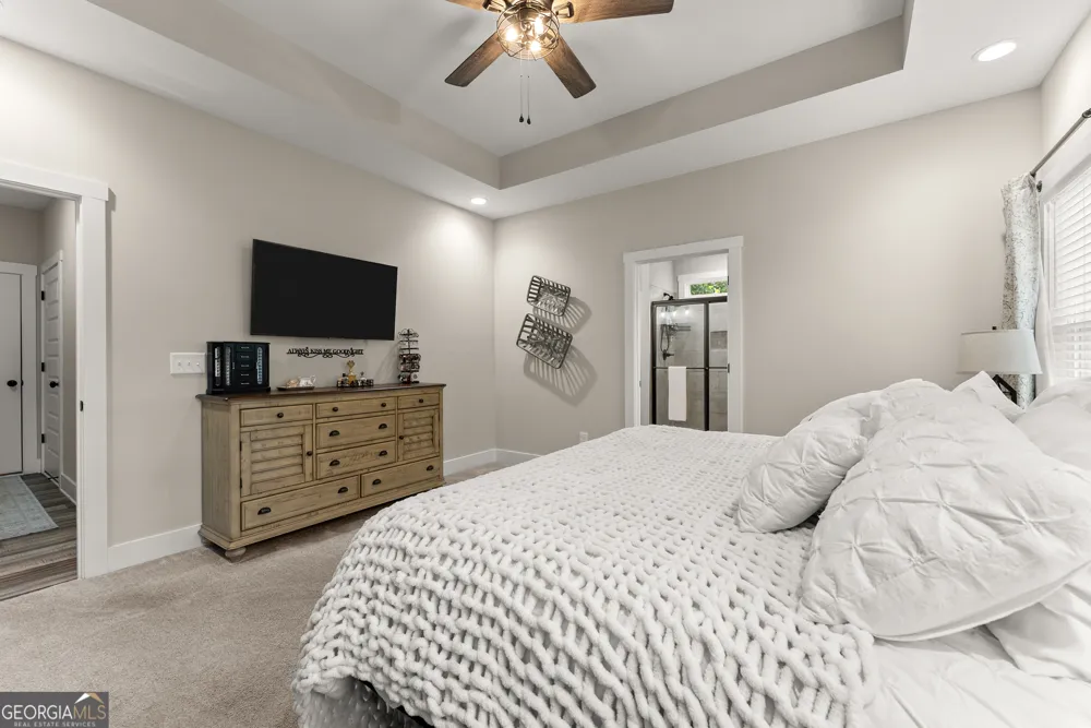 35 Chimney LN Cleveland, GA 30528