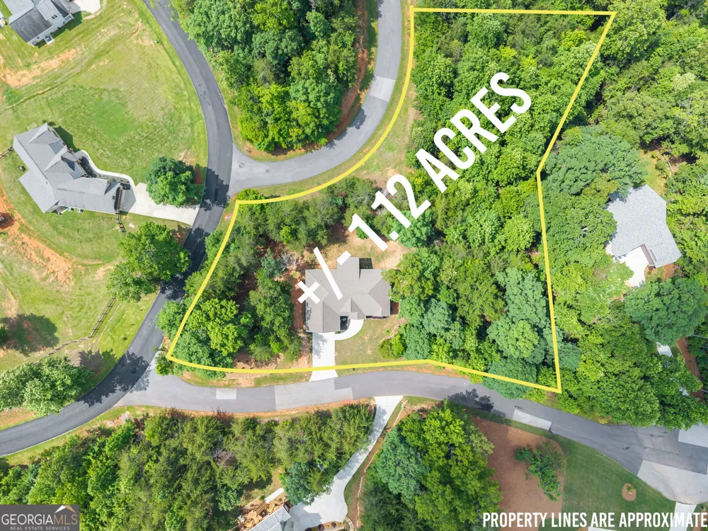 35 Chimney LN Cleveland, GA 30528