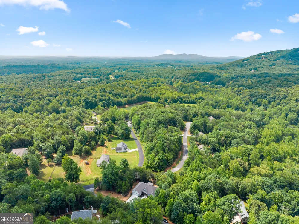 35 Chimney LN Cleveland, GA 30528