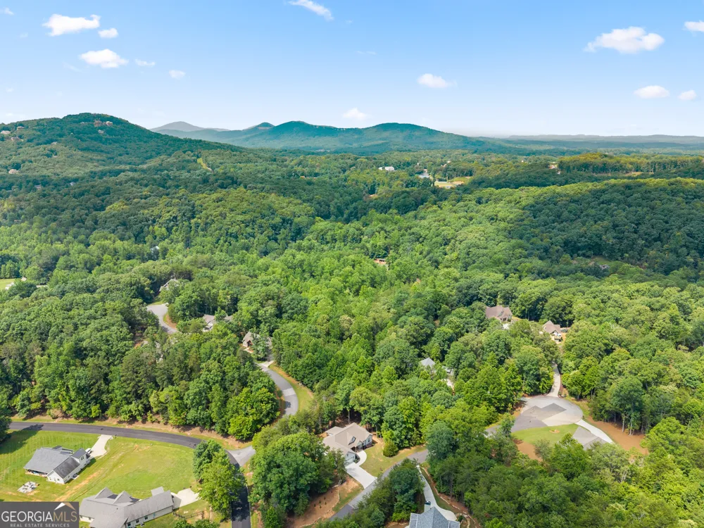 35 Chimney LN Cleveland, GA 30528