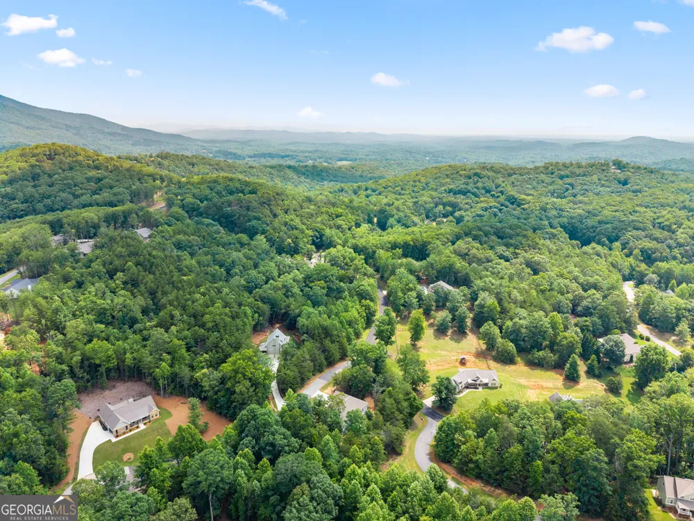 35 Chimney LN Cleveland, GA 30528