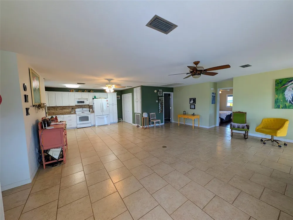 942 Surfview Crystal Beach, TX 77650
