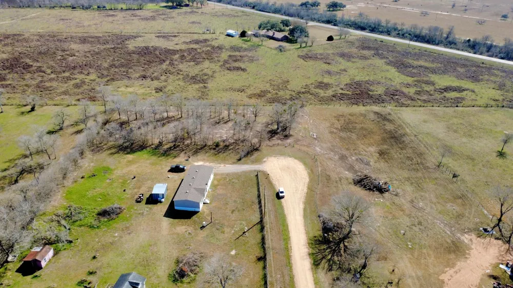 13 0 Mesquite Road Wallis, TX 77485