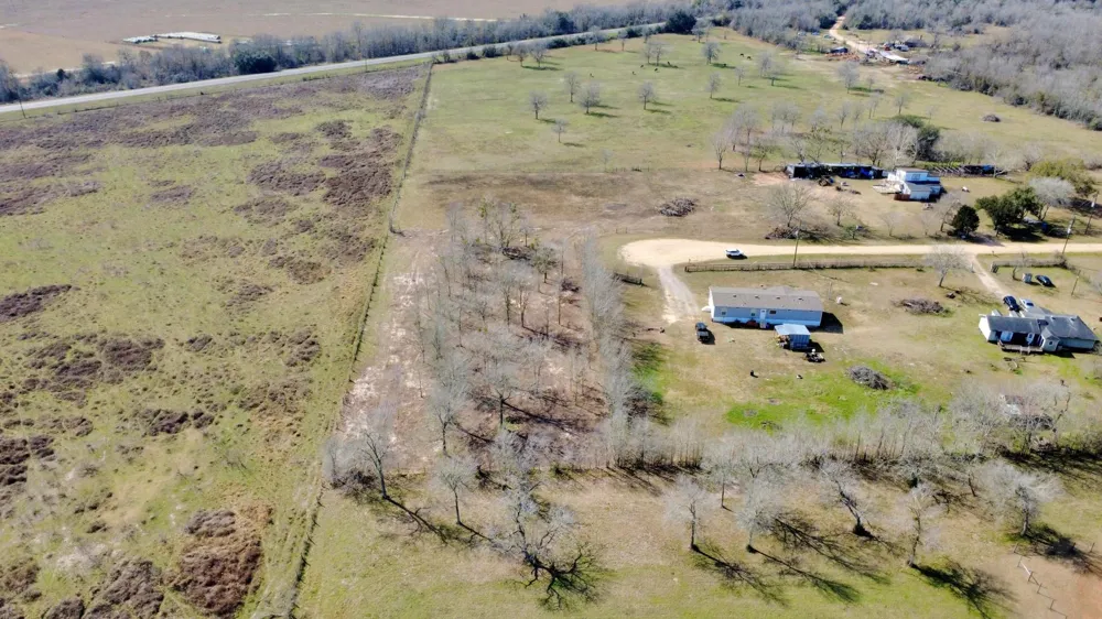 13 0 Mesquite Road Wallis, TX 77485