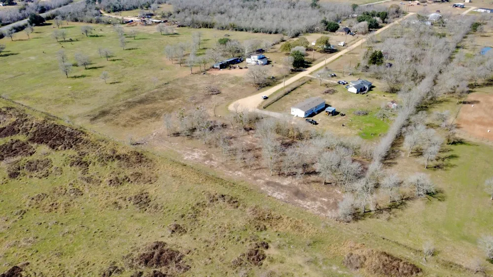 13 0 Mesquite Road Wallis, TX 77485