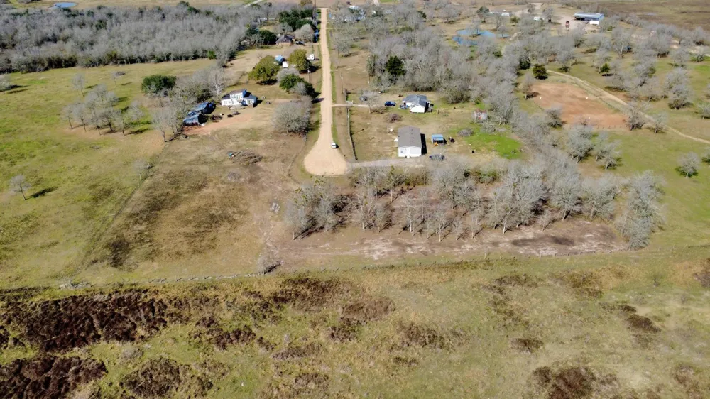 13 0 Mesquite Road Wallis, TX 77485