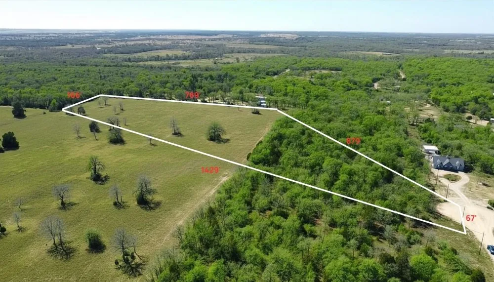 25 Oakview Lane Thrall, TX 76578