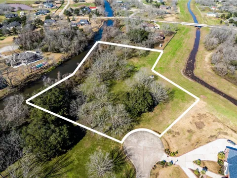 606 Oyster Shell Court