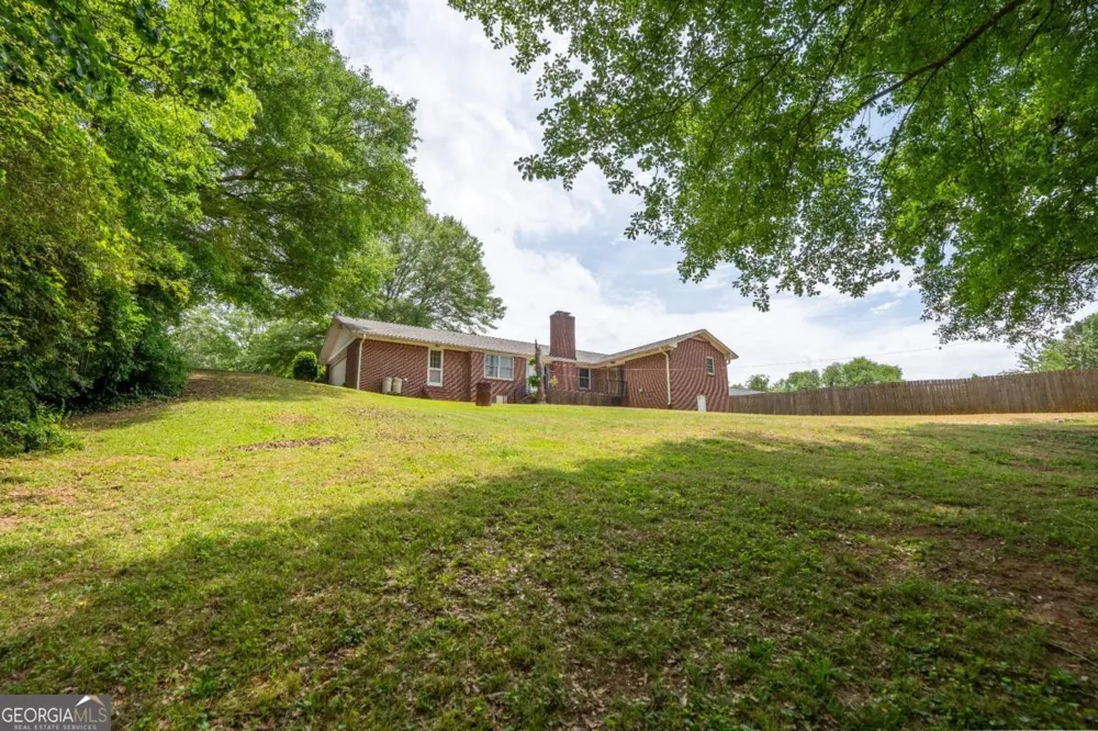 1334 Sherri LN Sugar Hill, GA 30518