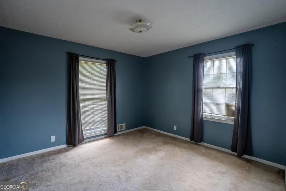 1334 Sherri LN Sugar Hill, GA 30518