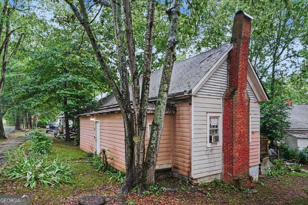 22 S Broad ST Porterdale, GA 30014