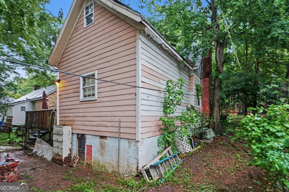 22 S Broad ST Porterdale, GA 30014