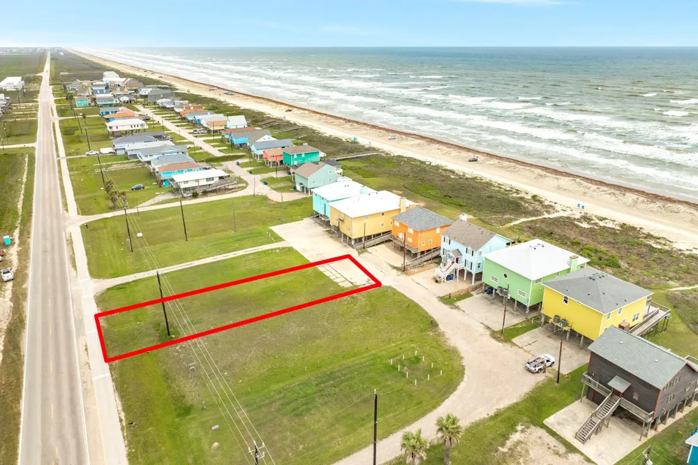 2442 Blue Water Highway Surfside Beach, TX 77541