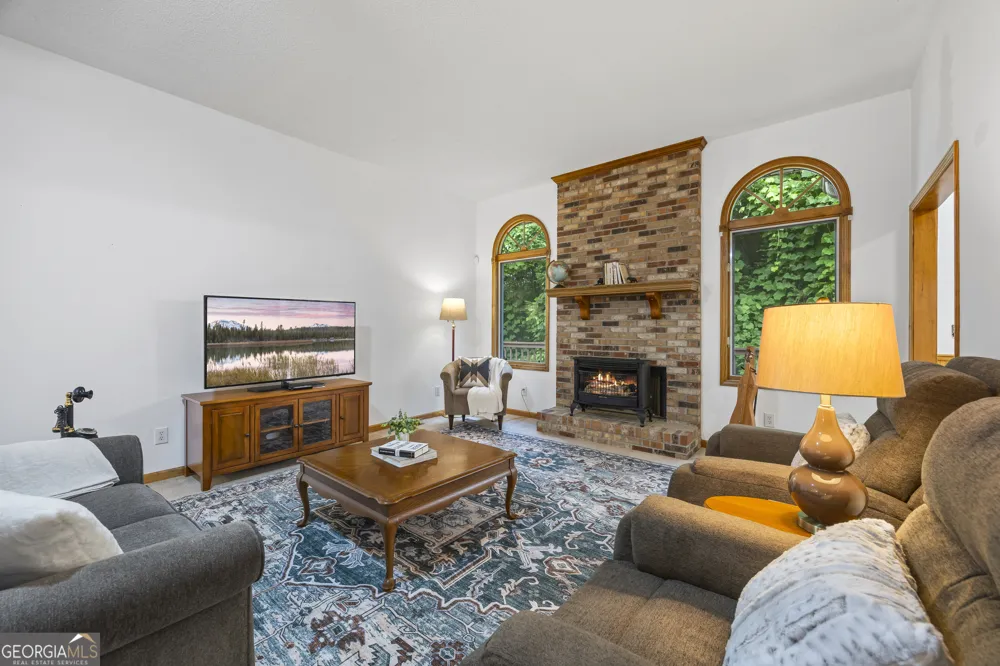 160 Quail Ridge DR Cleveland, GA 30528