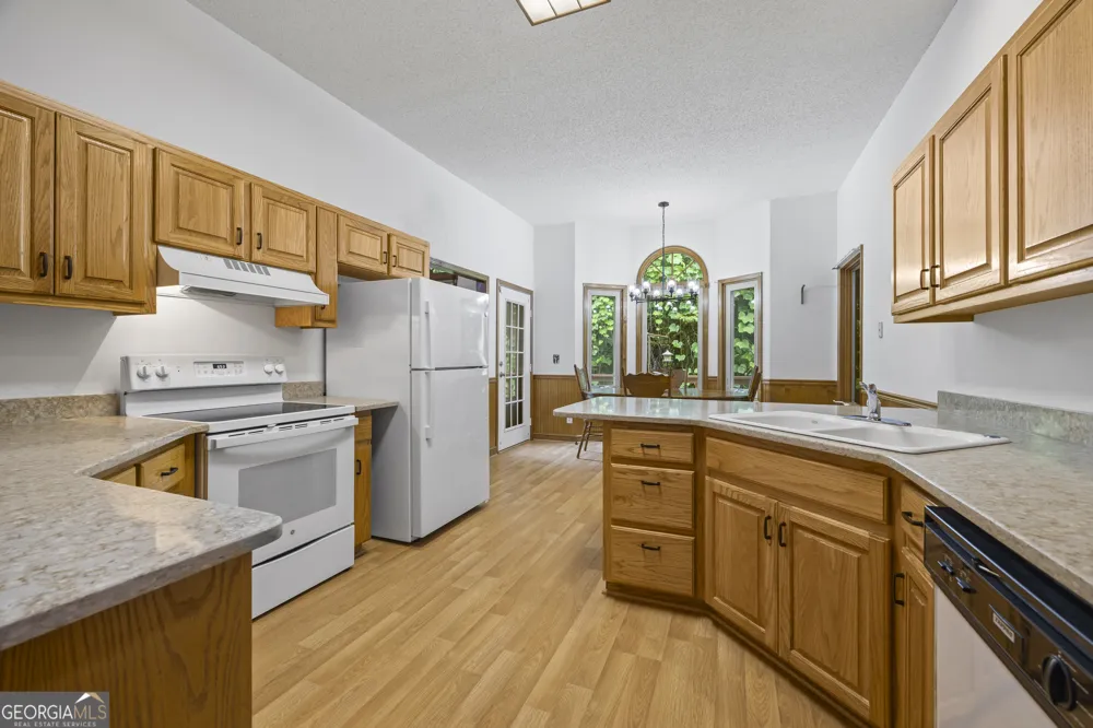 160 Quail Ridge DR Cleveland, GA 30528