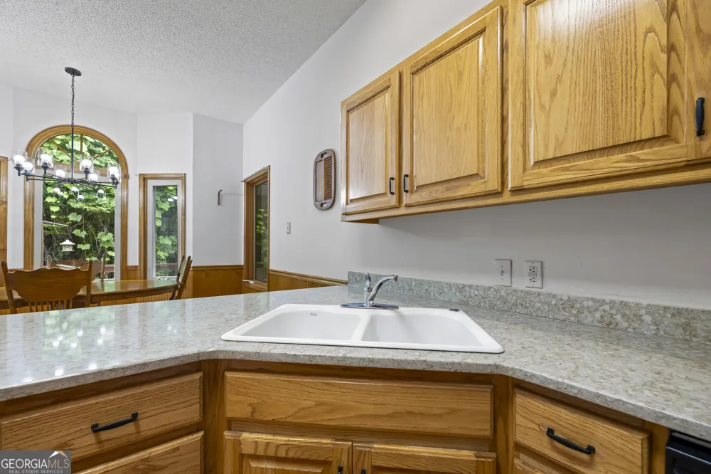 160 Quail Ridge DR Cleveland, GA 30528
