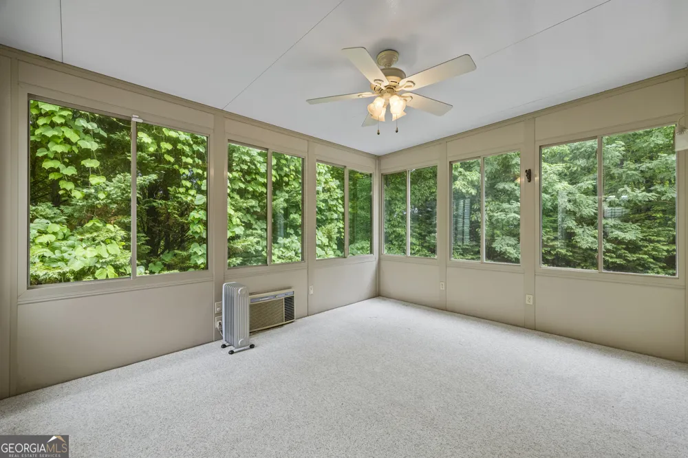 160 Quail Ridge DR Cleveland, GA 30528