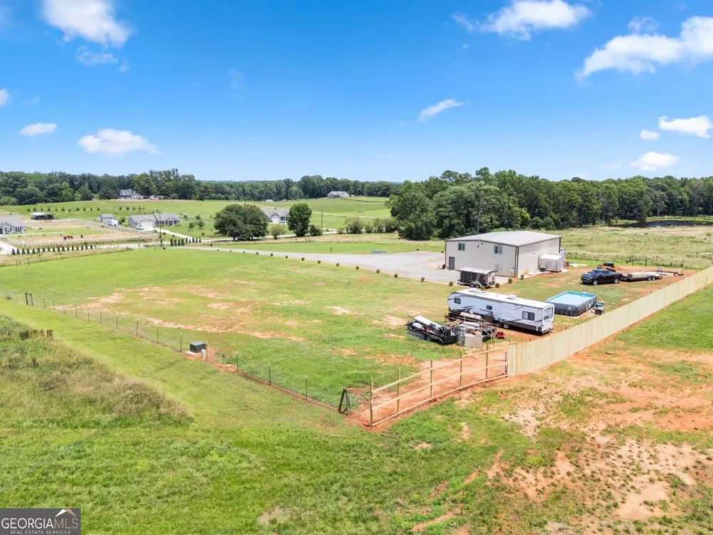 196 Adams Duncan RD Hull, GA 30646