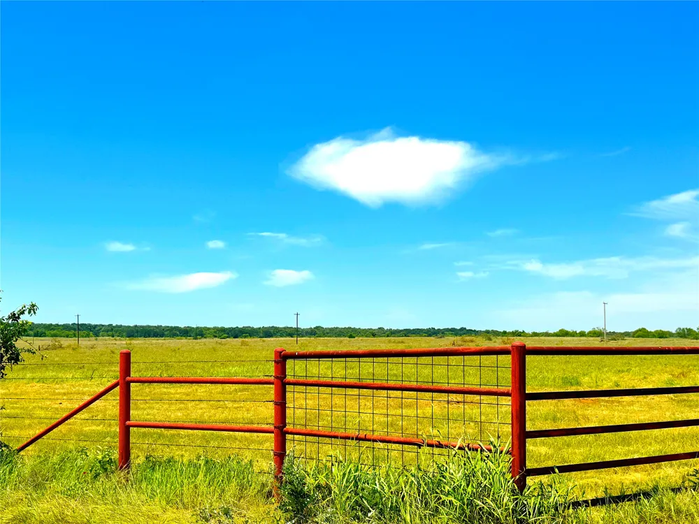 W Fm 52 Whitt, TX 76490