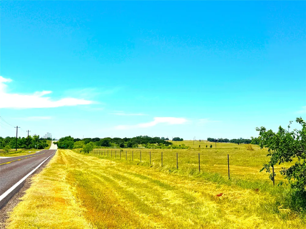W Fm 52 Whitt, TX 76490