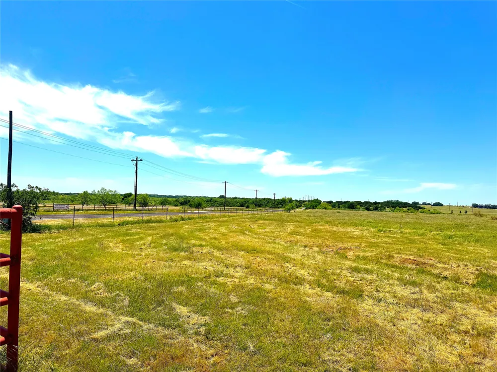 W Fm 52 Whitt, TX 76490