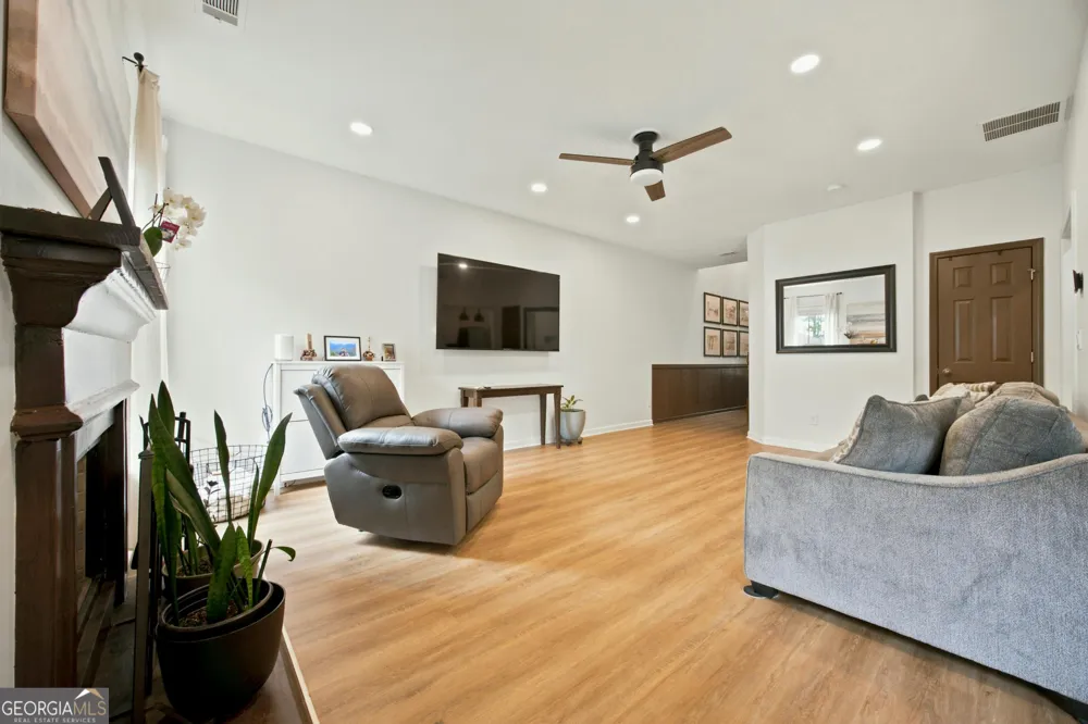 3210 Smith Ridge TRCE Peachtree Corners, GA 30071