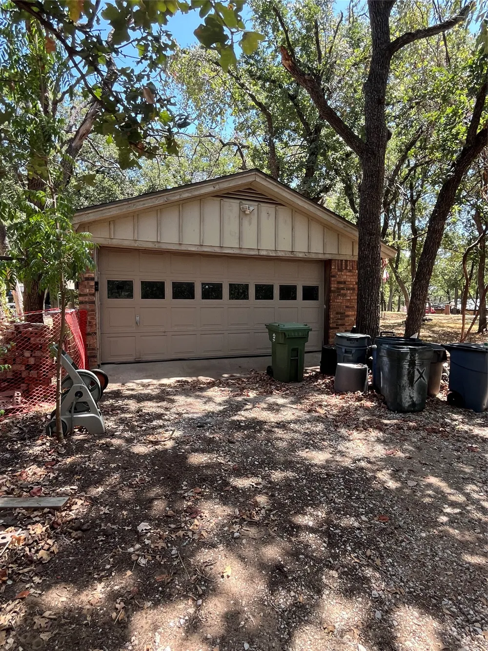 2320 Los Robles Drive Grapevine, TX 76051