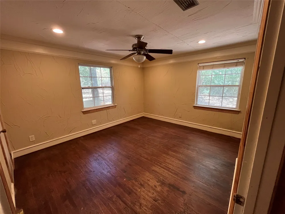 2320 Los Robles Drive Grapevine, TX 76051