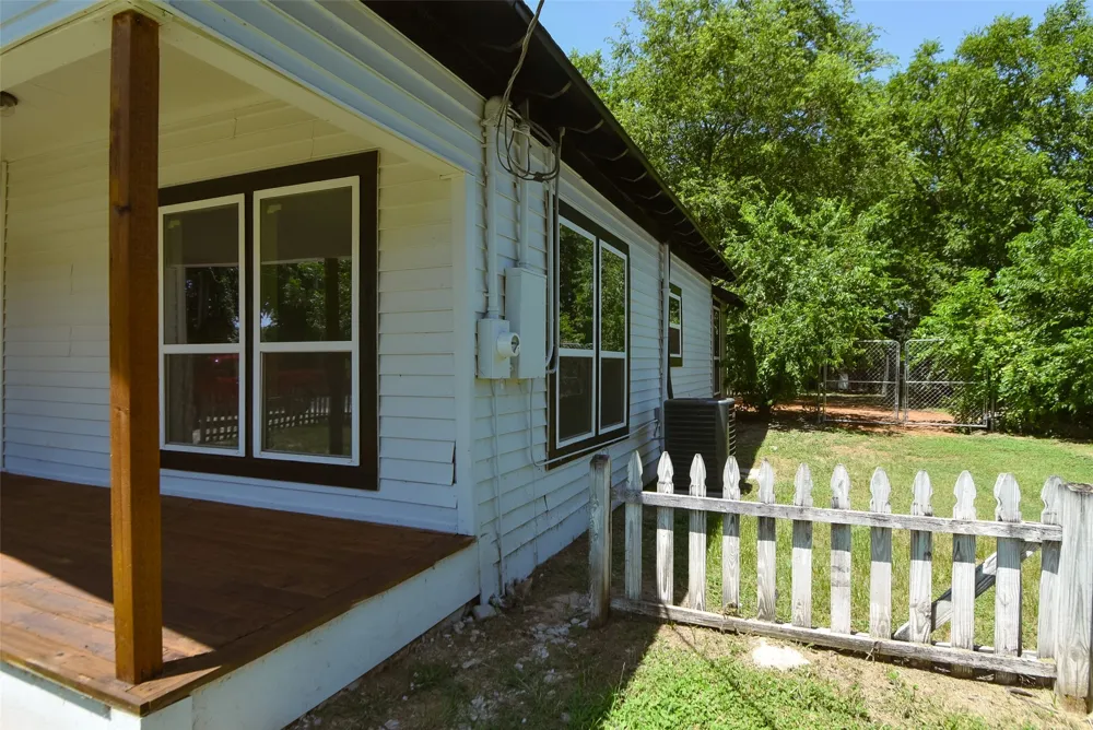 403 Gaither Street Glen Rose, TX 76043