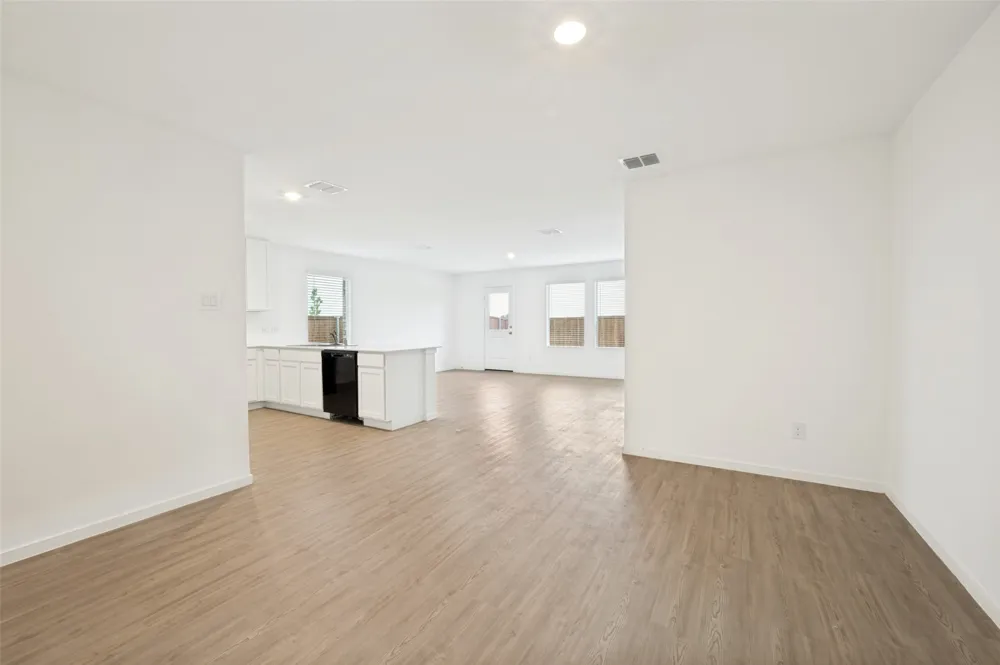 14188 Golden Bridge Drive Pilot Point, TX 76258