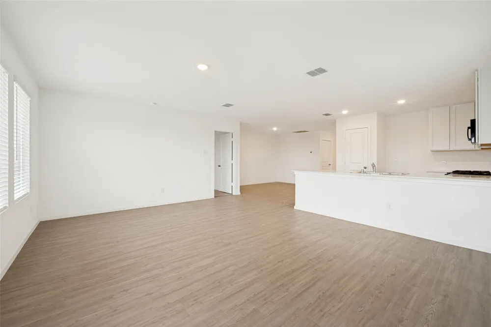 14188 Golden Bridge Drive Pilot Point, TX 76258