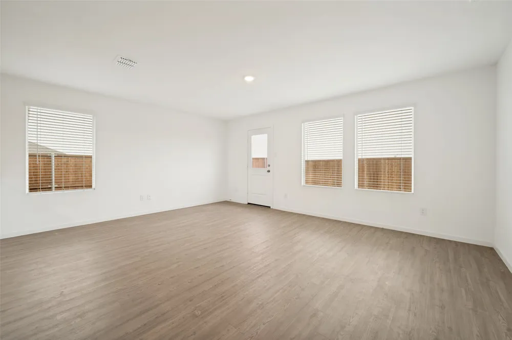 14188 Golden Bridge Drive Pilot Point, TX 76258