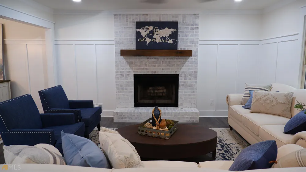 185 Chimney Springs Tyrone, GA 30290