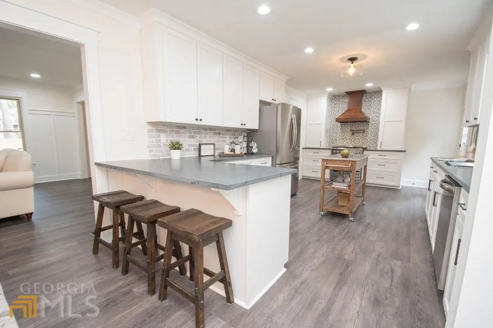 185 Chimney Springs Tyrone, GA 30290