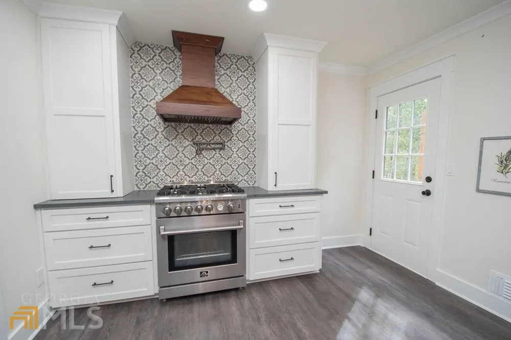 185 Chimney Springs Tyrone, GA 30290